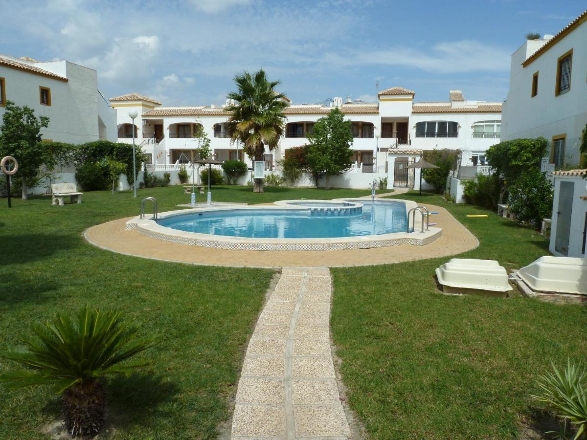 Vistabella Golf Flat With Access To Pool And Parking Villa Orihuela Bagian luar foto